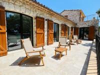 Paisible et Spacieuse Villa avec 4 suites indépendantes - B&B La Gaude