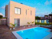 Shany’s Villa 3bdrm with private swimming pool - B&B Mombasa