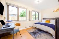 Prime Luxury, Heathrow, FreeParking, WiFi, Netflix - Bed and Breakfast Yiewsley