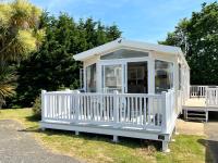 B&B Shanklin - 3 Bedroom Caravan LG34, Lower Hyde, Shanklin - Bed and Breakfast Shanklin