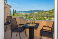 Apartman Enzzo - Ferienwohnung