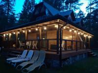 Ferienhaus "BASTEK1" am See mit Kamin & JACUZZI - Domek Letniskowy BASTEK - Chambres d'hôtes Pasym