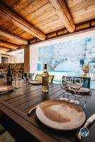 Superbe maison de village-Piscine-Idéal famille - B&B Bourdic