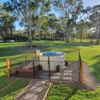 3 bed cottage nestled at centre of 21 acres in Blackbutt - Ferienwohnung