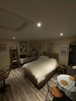 B&B Waddington - Lakeside Guesthouse Suite - Bed and Breakfast Waddington
