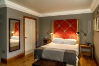 Zimmer mit Kingsize-Bett