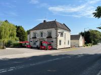 The Royal Oak - Bed and Breakfast
