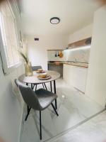 Urban Chic Studio - Ferienwohnung Niš