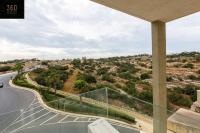 Designer 3BR home, w/ lovely green views & WIFI by 360 Estates - B&B Marsaxlokk