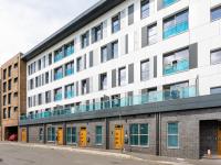 1 Bed Apartment - Redhill Central, Surrey, Gatwick #1 - B&B