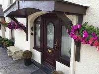 Y Bwythyn - Lovely cottage in village of Spittal - Bed and Breakfast Haverfordwest