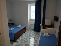 Double or Twin Room with Sea View