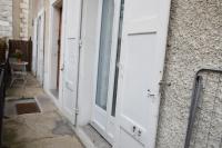 Villa Isaline, appartement Cyclamens T1 bis-parking privé - Bed and Breakfast Aix-les-Bains