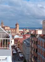 Ático Quintana I - con terraza, vistas a la ciudad, en el centro, con Wifi y garaje - Chambres d'hôtes Oviedo