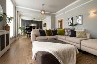 Stylish Central Apartment with Parking & Lift - B&B Bury St Edmunds