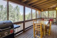 2 Mi to Show Low Lake Scenic Cabin with Balcony - B&B Show Low