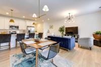 Charlotte Getaway with Yard - 3 Mi to Uptown! - B&B
