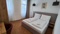 Deluxe Comfort Suite