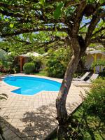 Bungalows du Soleil - Piscine Jardin Fleuri - B&B