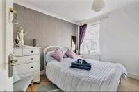 B&B Cardiff - The Mews - Bed and Breakfast Cardiff