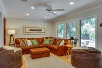 Novato Getaway Pool, Hot Tub, Near SF Bay! - Chambres d’hôtes Novato