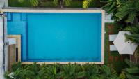 The Palm- A Luxury Villa - Bed and Breakfast