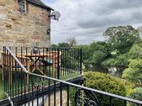 The Little Chantry - Hot Tub, Riverside, Pet Friendly - Ferienwohnung