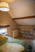 Kamer met Queensize Bed en Uitzicht op de Tuin