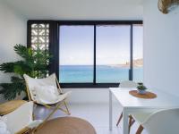 Seaside Apt with Sunset Views and Fast Wifi - B&B Patalavaca