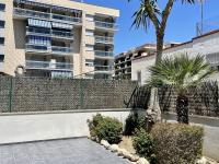 APARTBEACH CHLOE CÉNTRICO JUNTO PLAYA CLIMATIZADO CON PISCINA y GRAN TERRAZA - B&B La Pineda