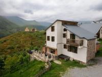 Snow Time Cottage - Bed and Breakfast Gudauri