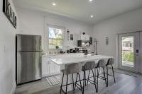 Guest House In a Downtown Bonita Springs Compound - Bed and Breakfast Bonita Springs