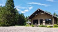 Les Chalets Tourisma - Chalet en bois rond avec spa - Chalet du 4e - Bed and Breakfast Saint-Raymond