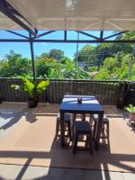 Second Floor Rose House - B&B Quepos