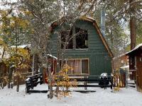 The Sugar Loft - Cozy cabin located in one of the quietest neighborhoods! Relax and recharge! - Chambres d'hôtes Sugarloaf