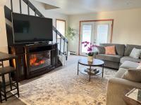 B&B Fairbanks - Alaskan Retreat: 3bd Apartment - Bed and Breakfast Fairbanks