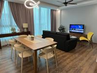 B&B Kuching - Home Abroad 1 Jazz Suites Vivacity - Bed and Breakfast Kuching