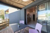 Studio By KAZUBUNTU - B&B