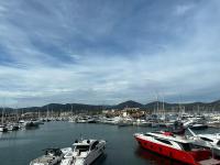 Entre le port et la plage, Golfe de Saint Tropez - B&B Cogolin