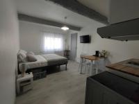 Studio Entier - B&B Saint-Laurent-d'Aigouze