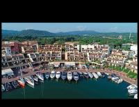 Entre le port et la plage, Golfe de Saint Tropez - B&B Cogolin