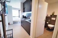 HH 04 by ROCKCHAIR - SUPERHOST Status - Modernes Apartment mit sonnigem Balkon & premium Boxspringbetten in Winterhude - Hamburg Top Geheimtipp - Chambres d'hôtes Hambourg
