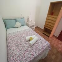 Clavelina Economy Room calle Julio Antonio - Chambres d’hôtes
