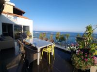 B&B Limassol - The View Beach Penthouse - Bed and Breakfast Limassol