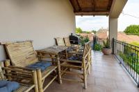 Apartment mit Terrasse