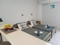 Studio (2 Adults)
