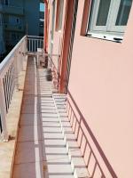 IRINIS HOUSES - B&B