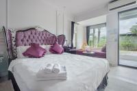 Classic Double Room with Bath