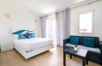 Marina Holiday House - B&B Quarteira