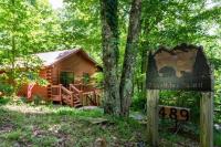 B&B Blue Ridge - Mountain Spirit Cabin - Fireplace and Hot Tub - Bed and Breakfast Blue Ridge